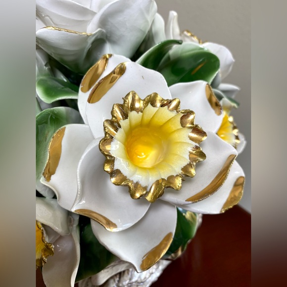 Large Vintage Italian Capodimonte Floral Swan Centerpiece Figurine Statue Decor - Picture 10 of 11